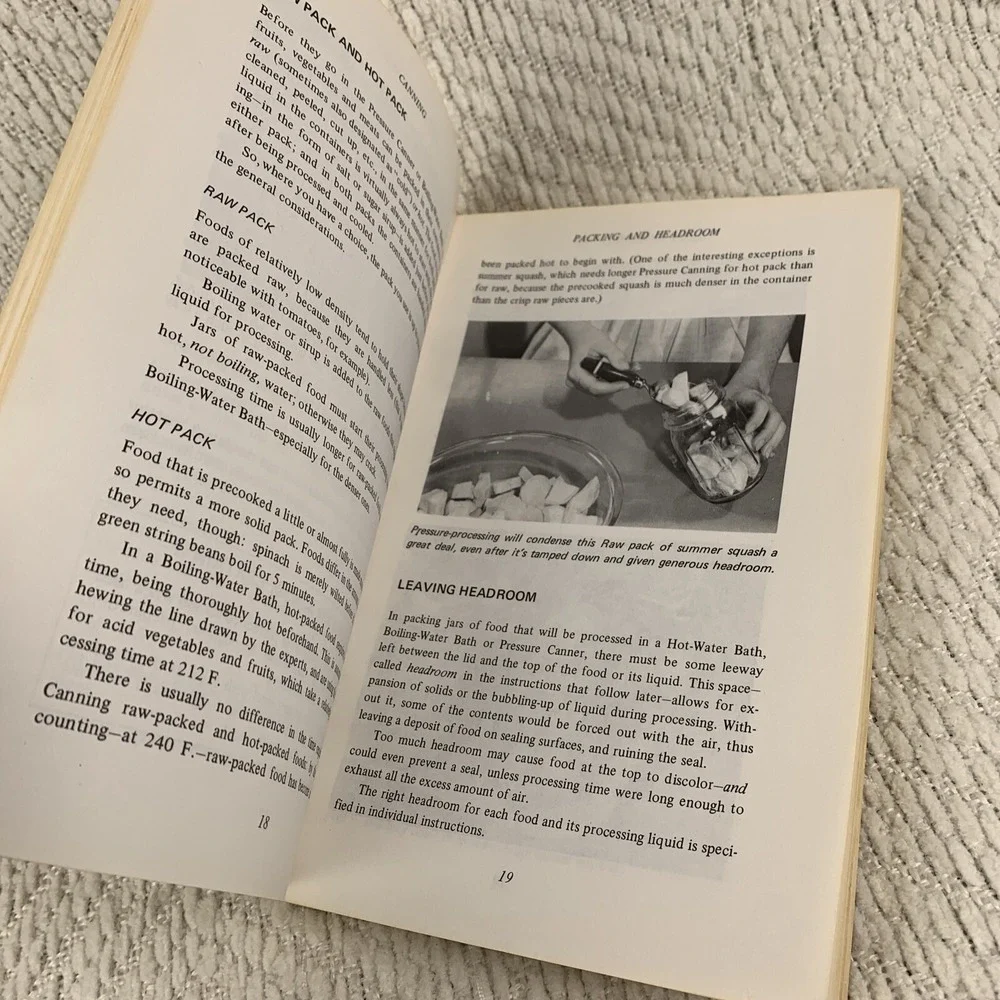 Putting Food By Book‎ Food Preservation Canning Freezing Drying Pickling Smoking
